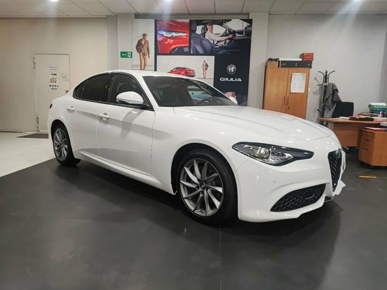 Foto Alfa Romeo Giulia 4