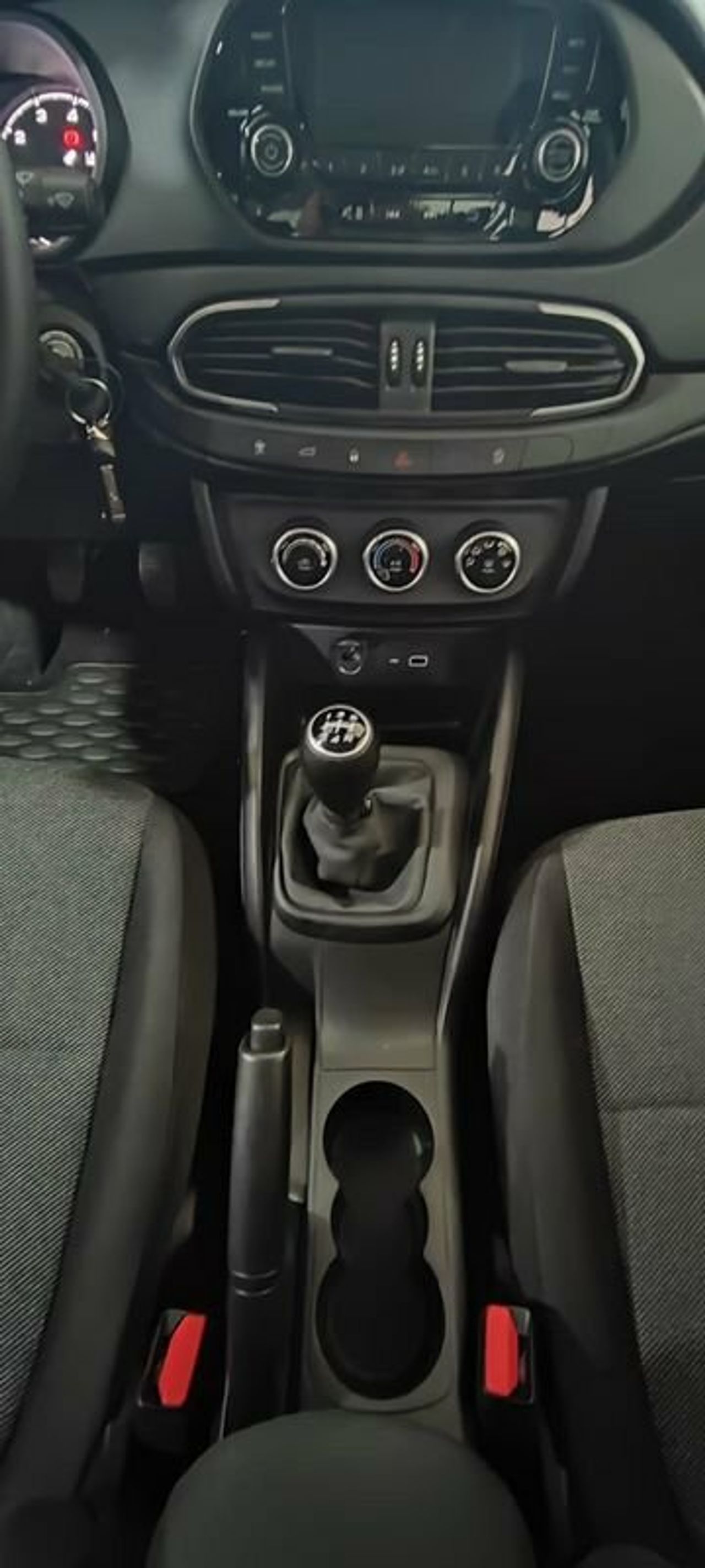 Foto Fiat Tipo 16