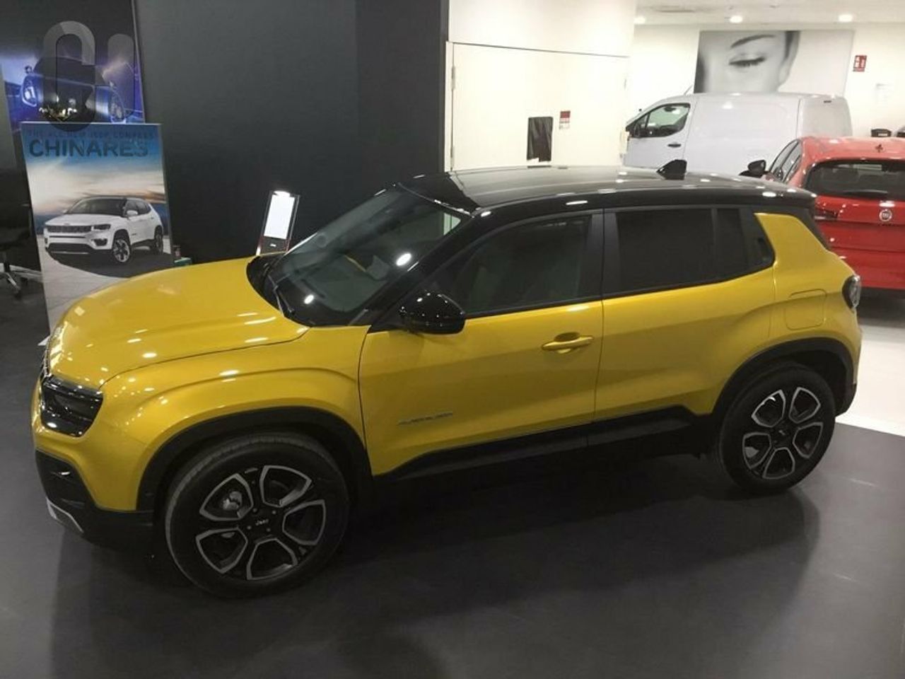 Foto Jeep Avenger 5
