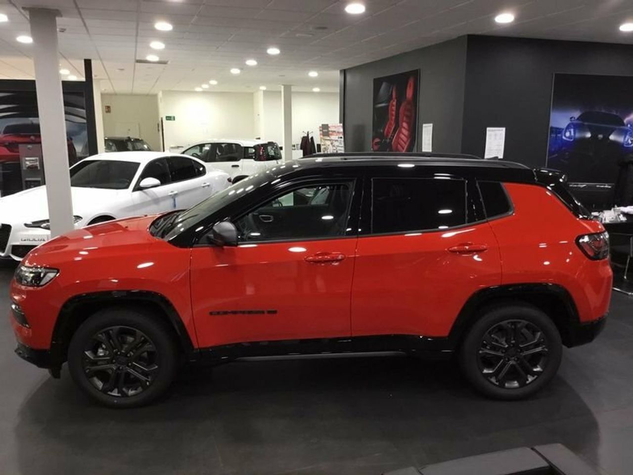 Foto Jeep Compass 4