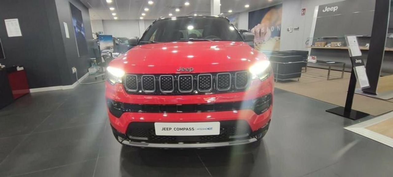 Foto Jeep Compass 12