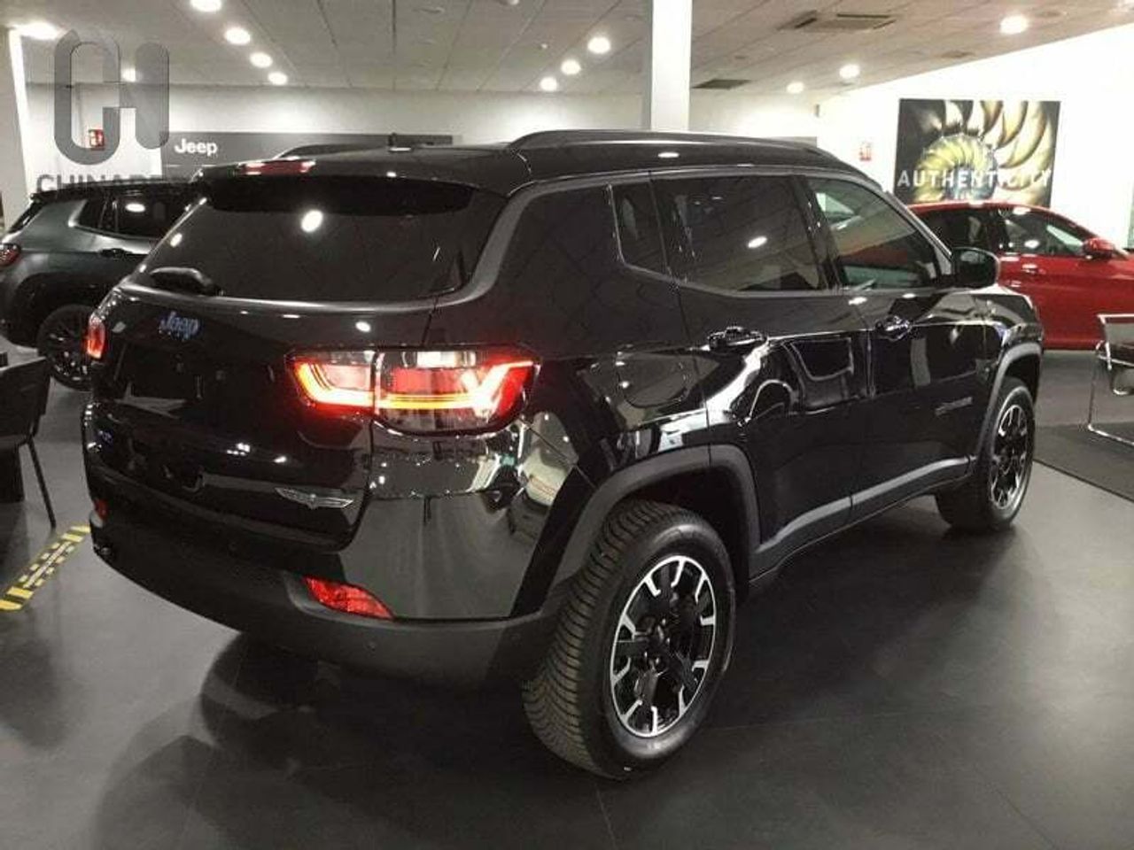Foto Jeep Compass 12