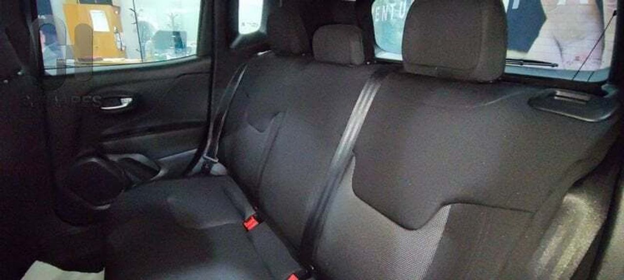Foto Jeep Renegade 17