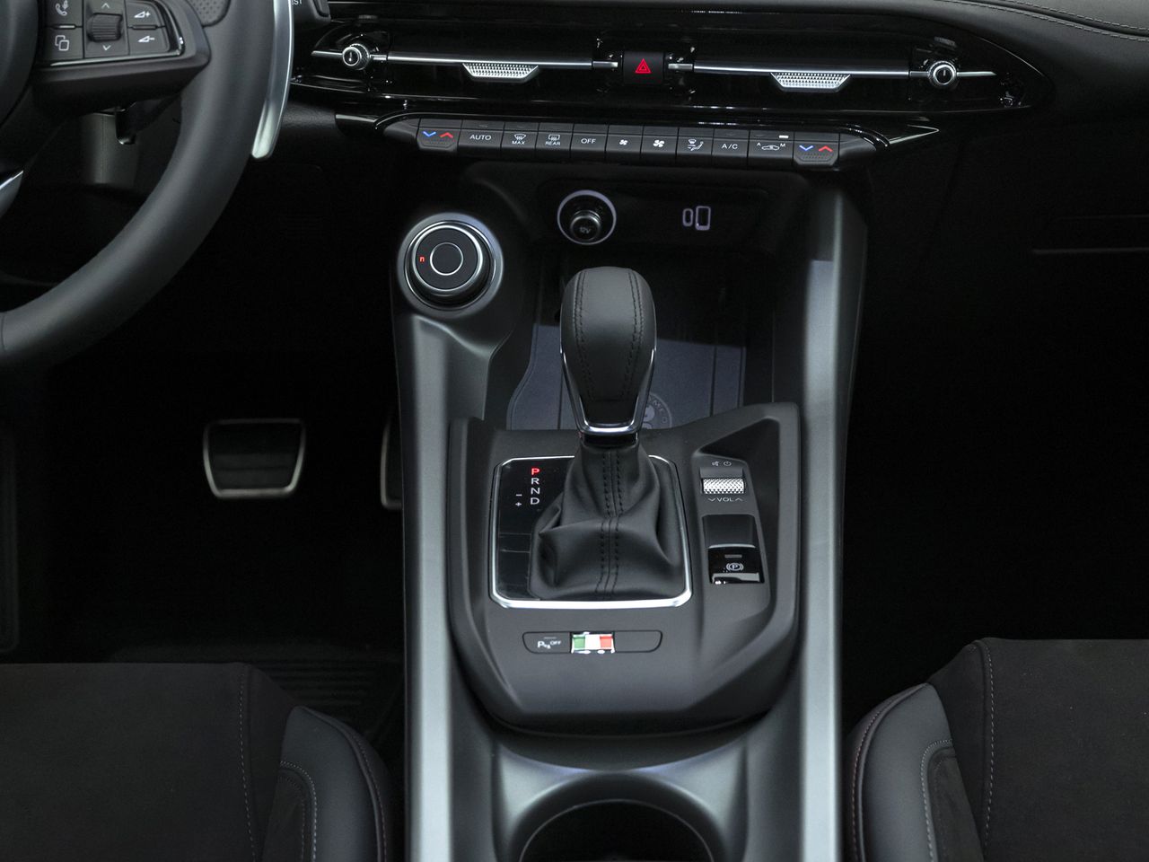 Foto Alfa Romeo Tonale 12