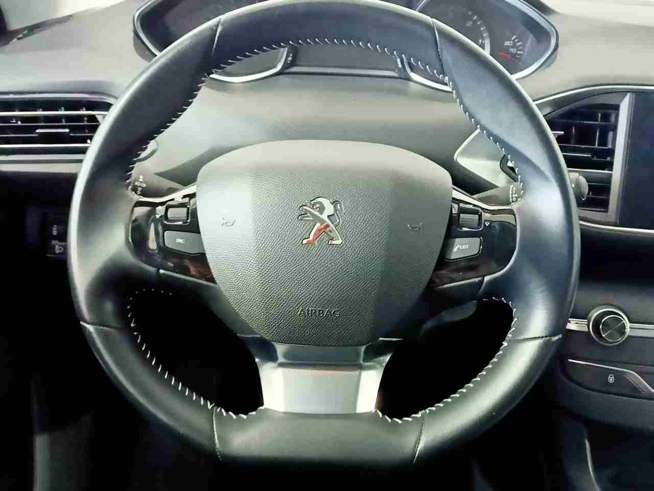 Foto Peugeot 308 10