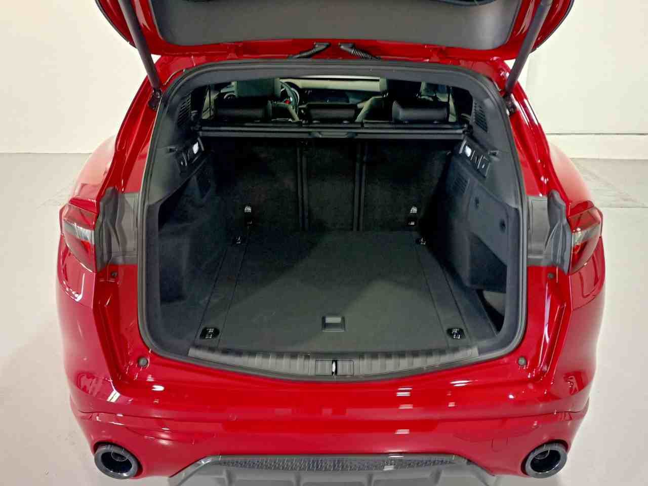 Foto Alfa Romeo Stelvio 7