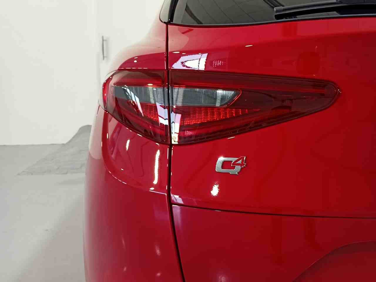 Foto Alfa Romeo Stelvio 9