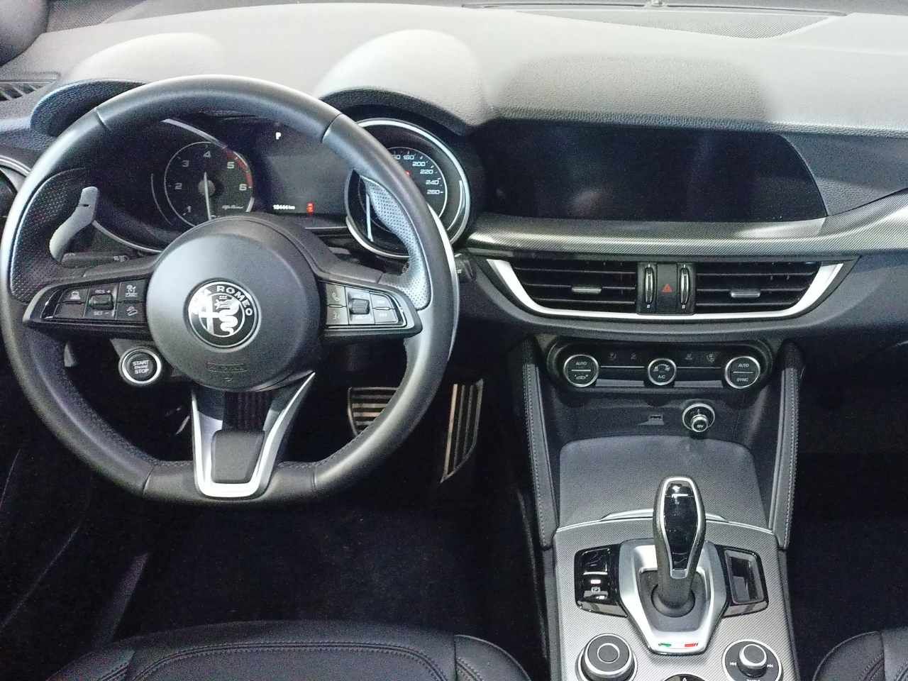 Foto Alfa Romeo Stelvio 11