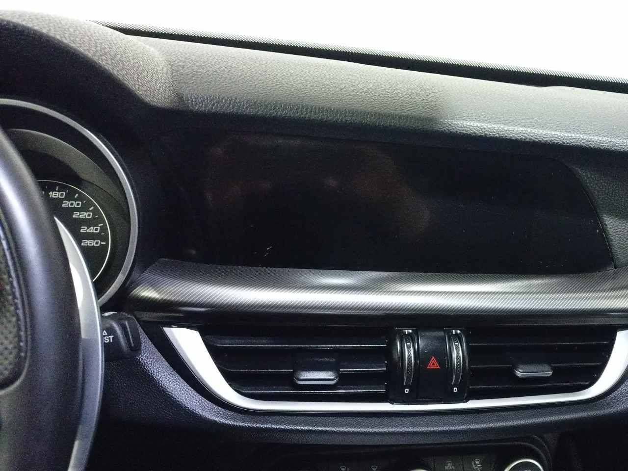 Foto Alfa Romeo Stelvio 14