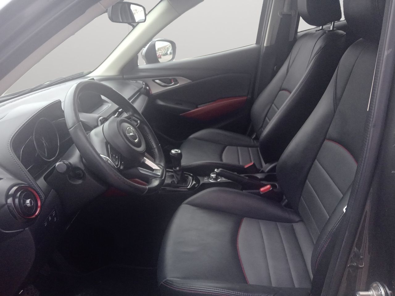 Foto Mazda CX-3 9