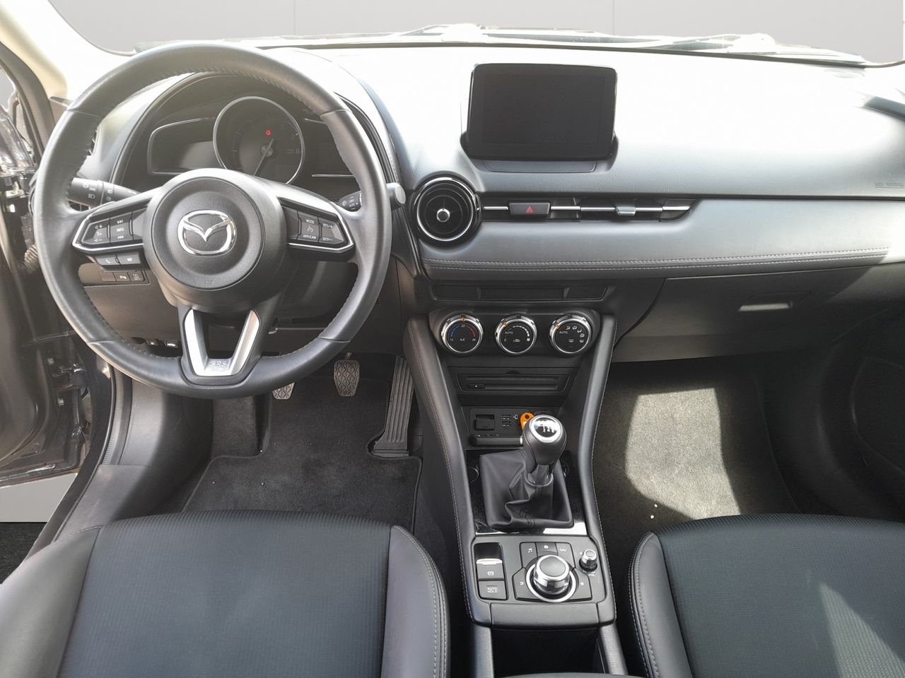 Foto Mazda CX-3 9