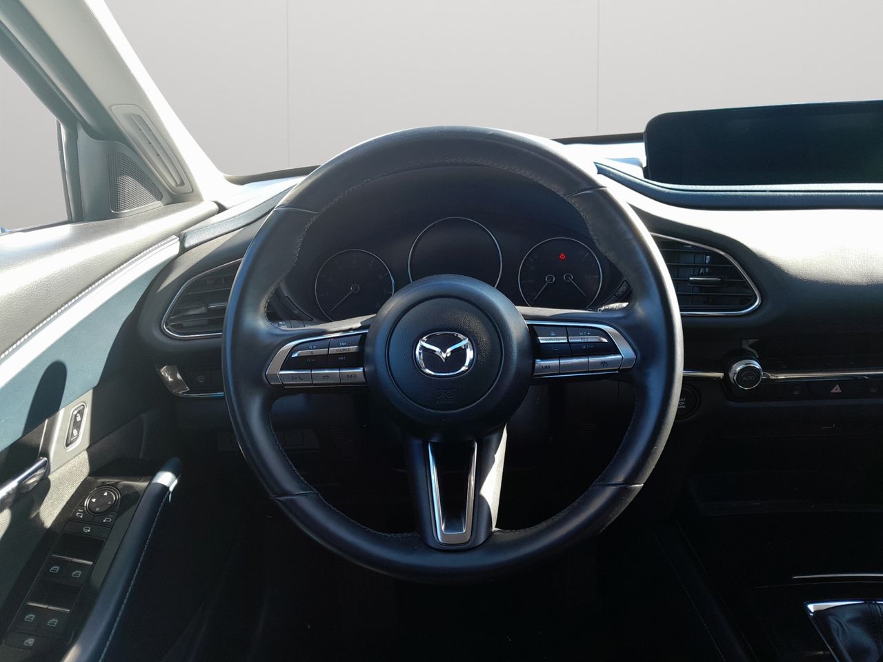 Foto Mazda CX-30 12