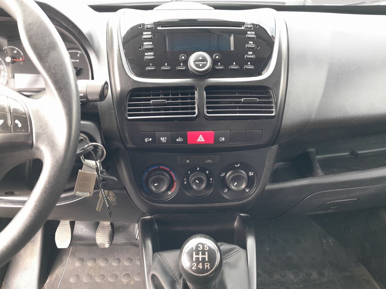 Foto Opel Combo 9