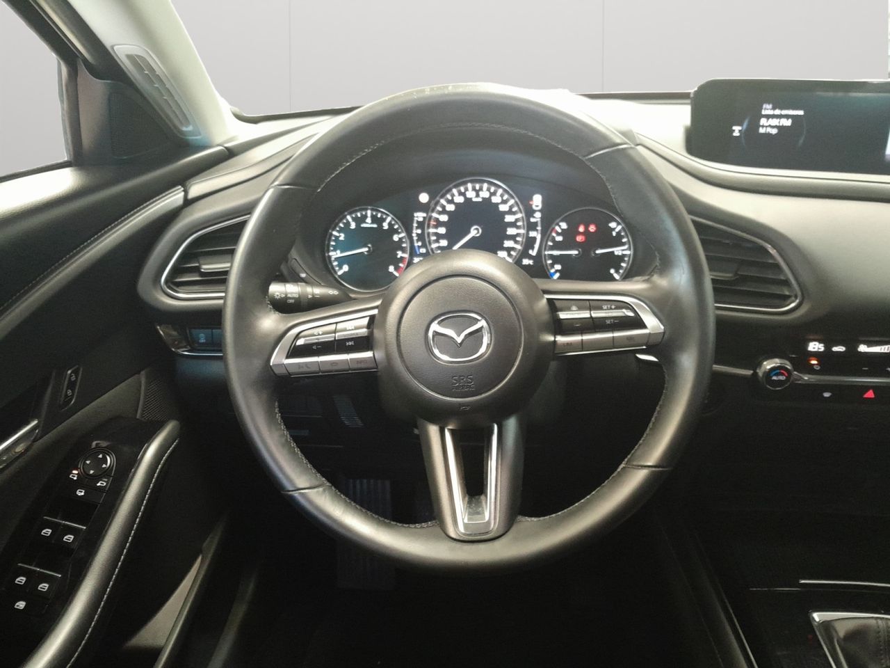 Foto Mazda CX-30 12