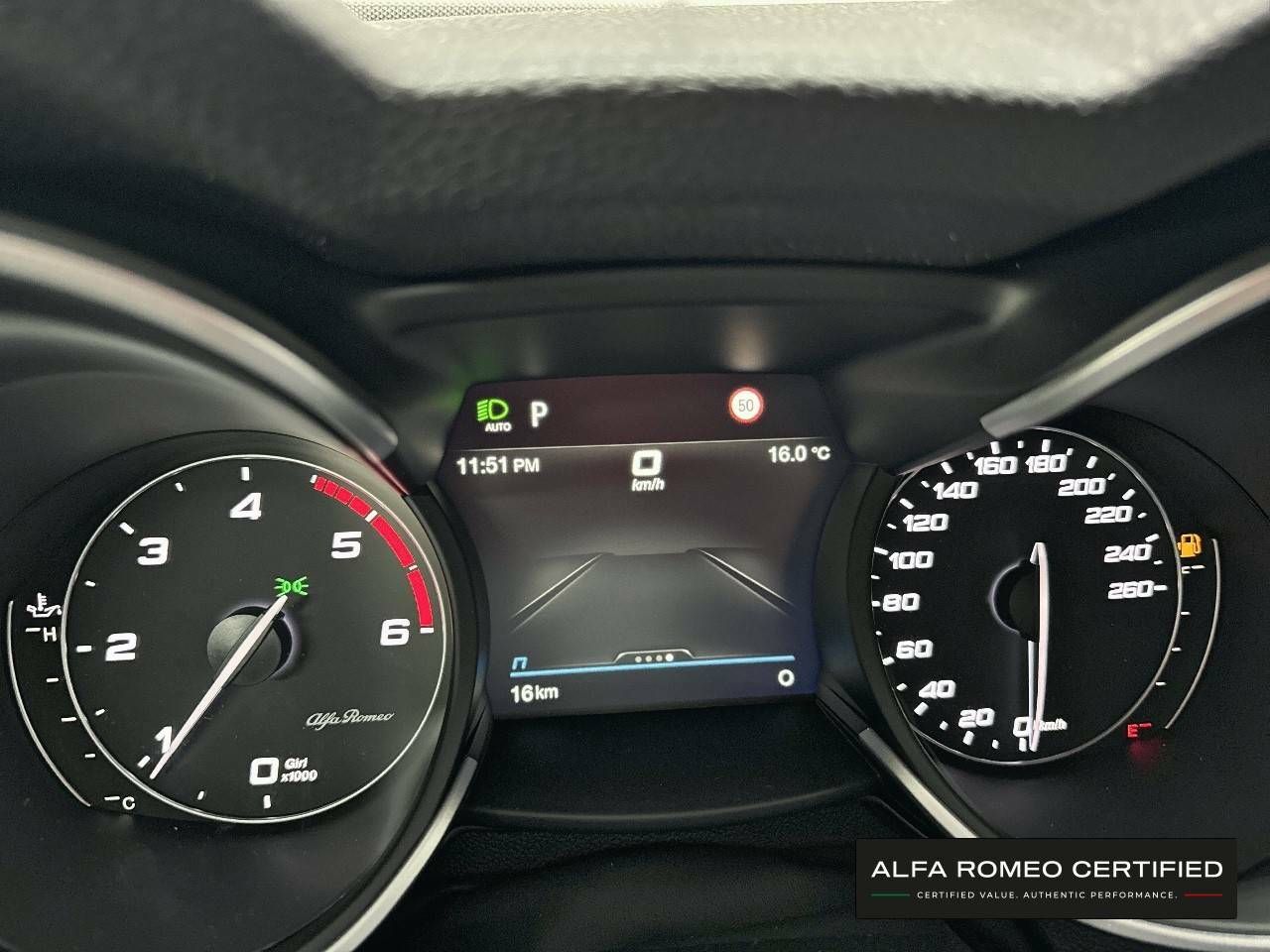 Foto Alfa Romeo Stelvio 10