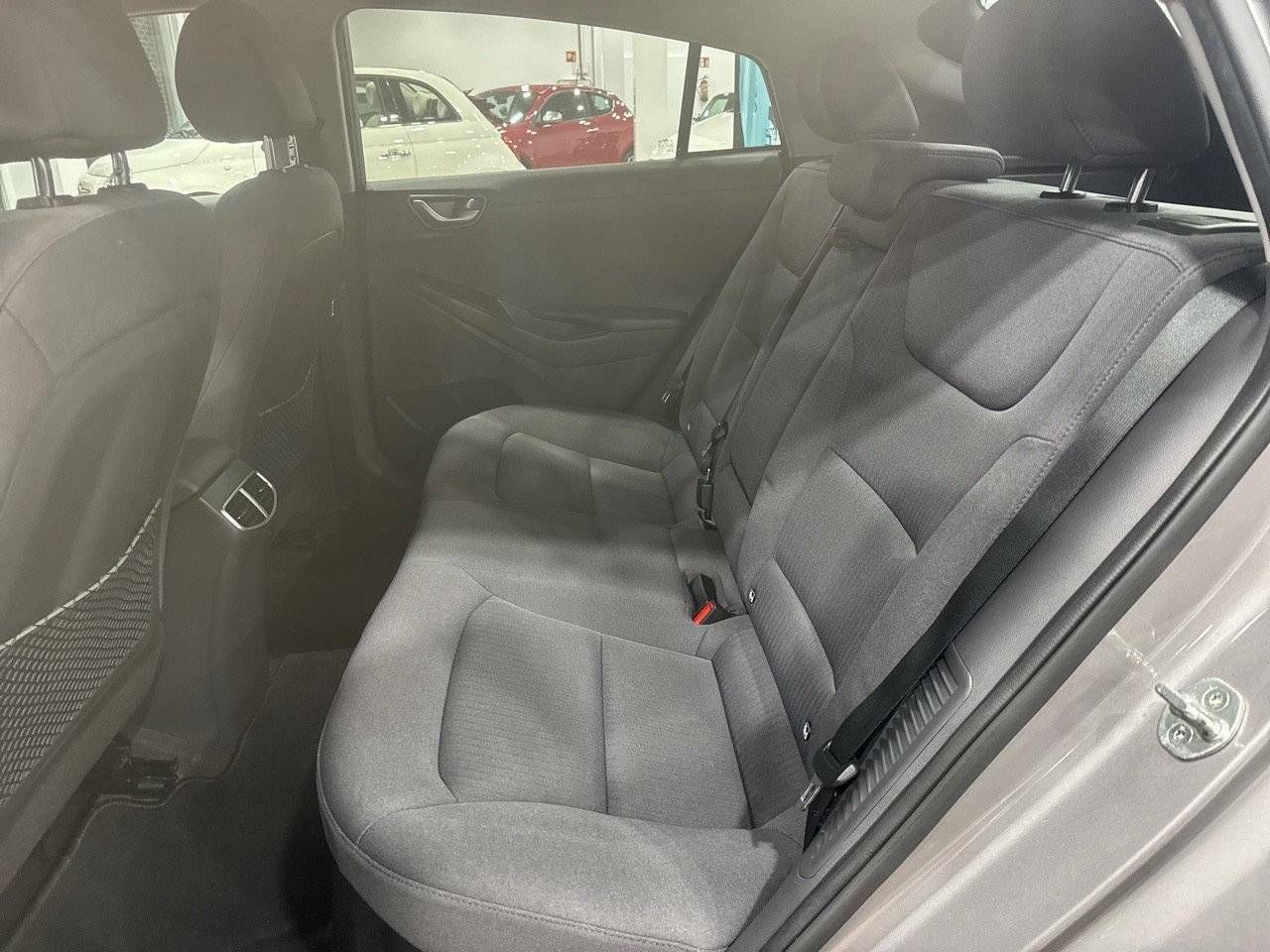 Foto Hyundai IONIQ 10