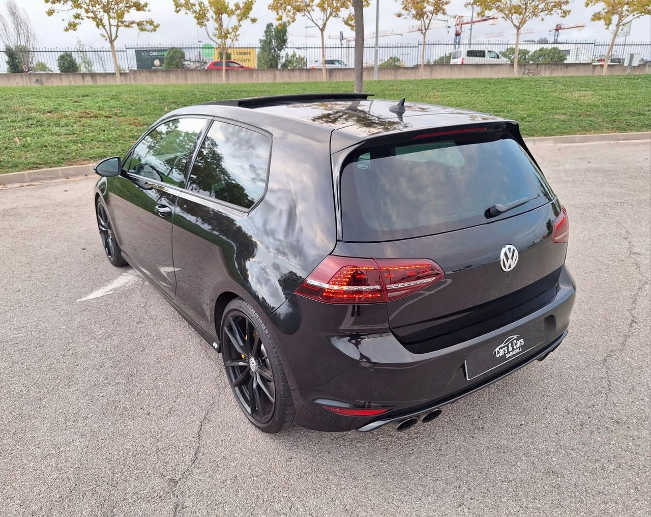 Foto Volkswagen Golf 33