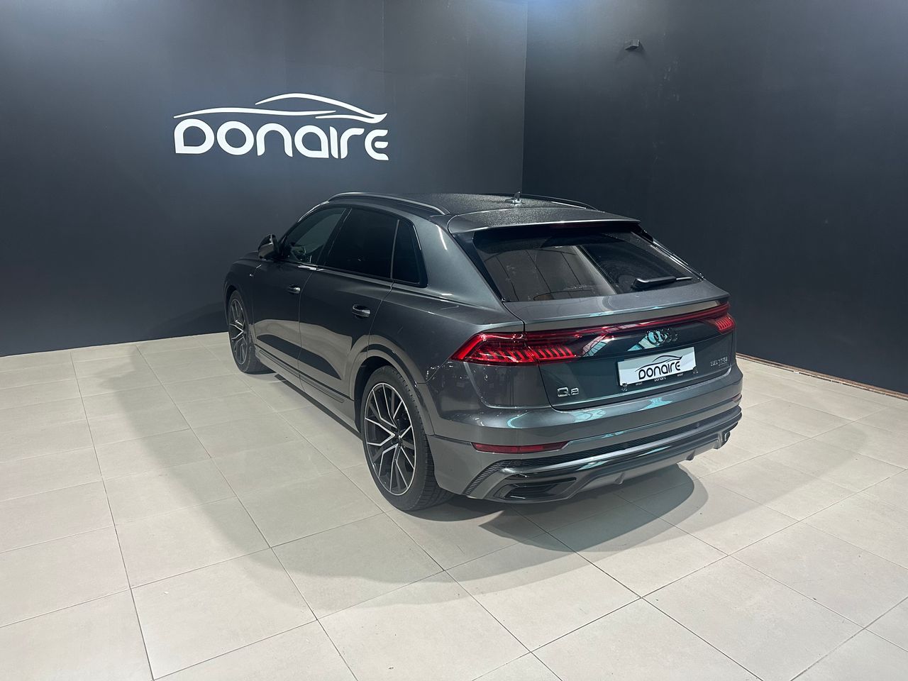 Foto Audi Q8 15