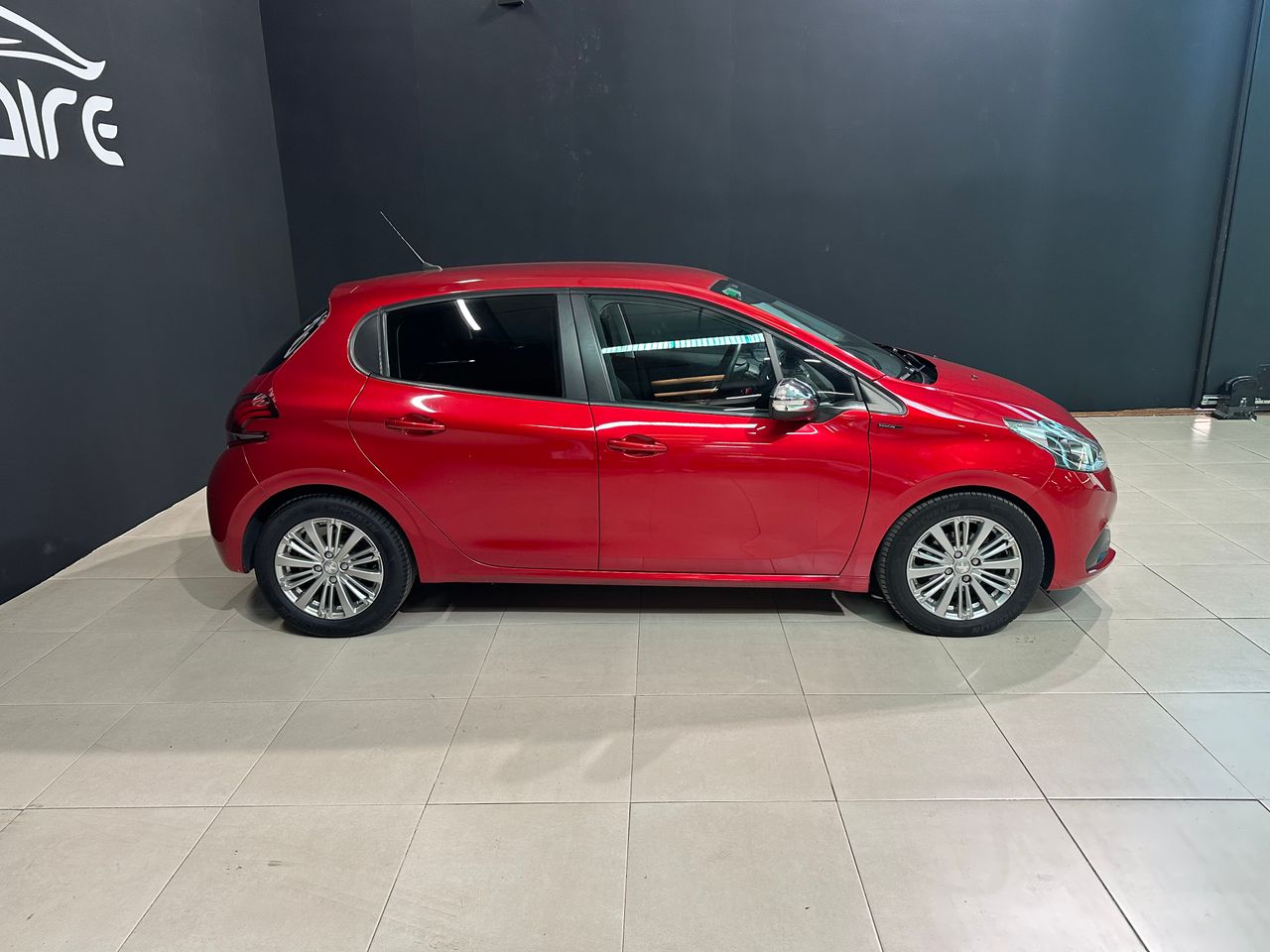 Foto Peugeot 208 14