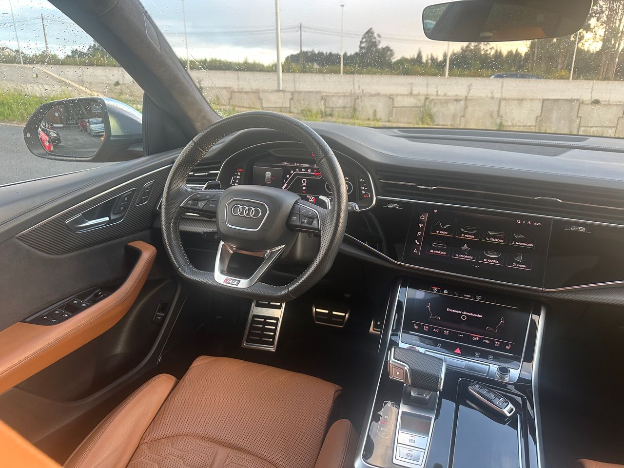 Foto Audi Q8 16