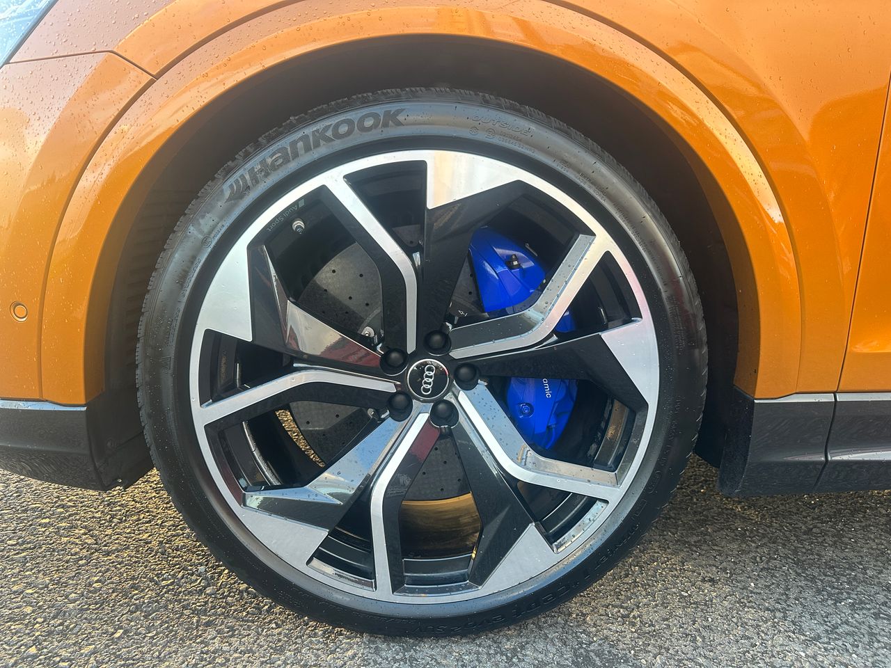 Foto Audi Q8 21