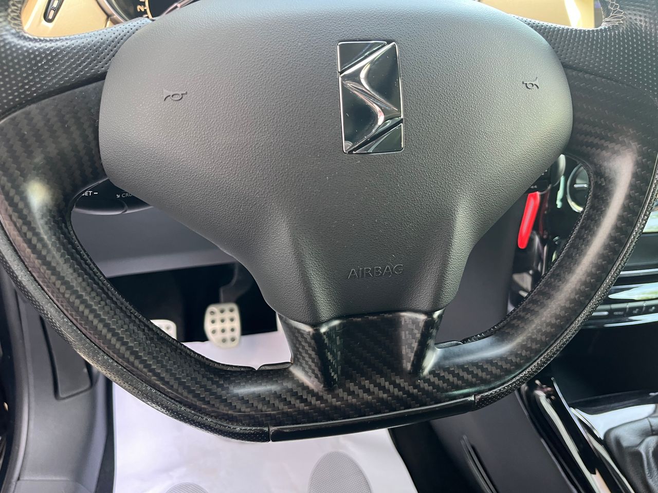 Foto DS Automobiles DS 3 17
