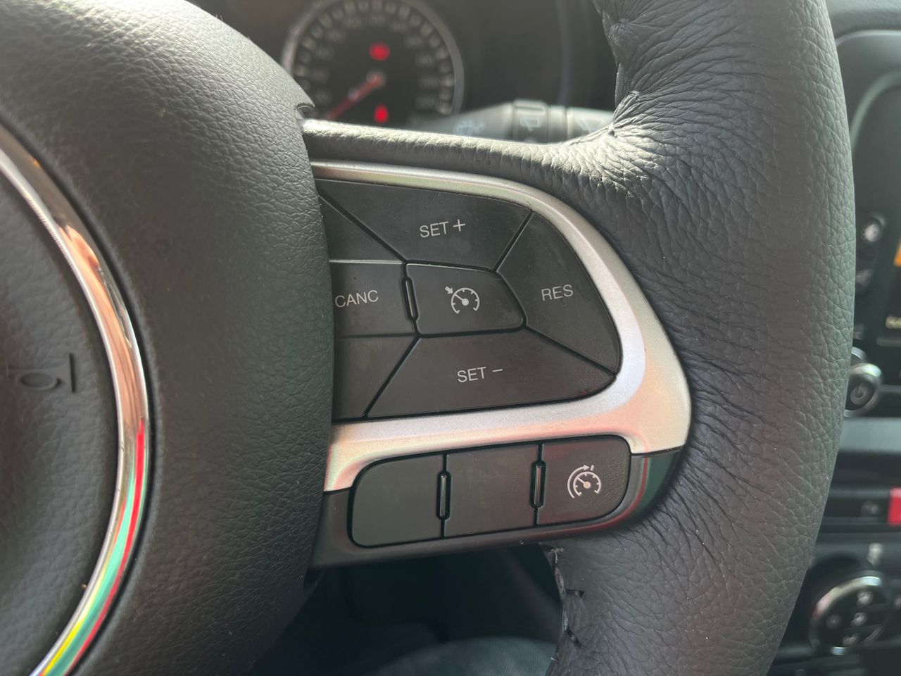 Foto Jeep Renegade 13