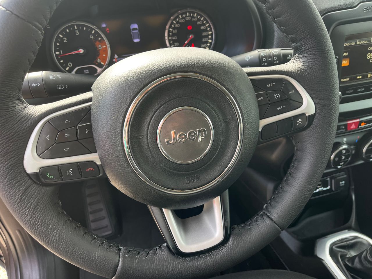 Foto Jeep Renegade 16