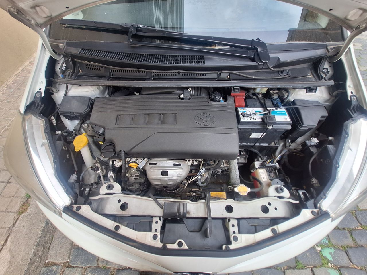 Foto Toyota Yaris 15