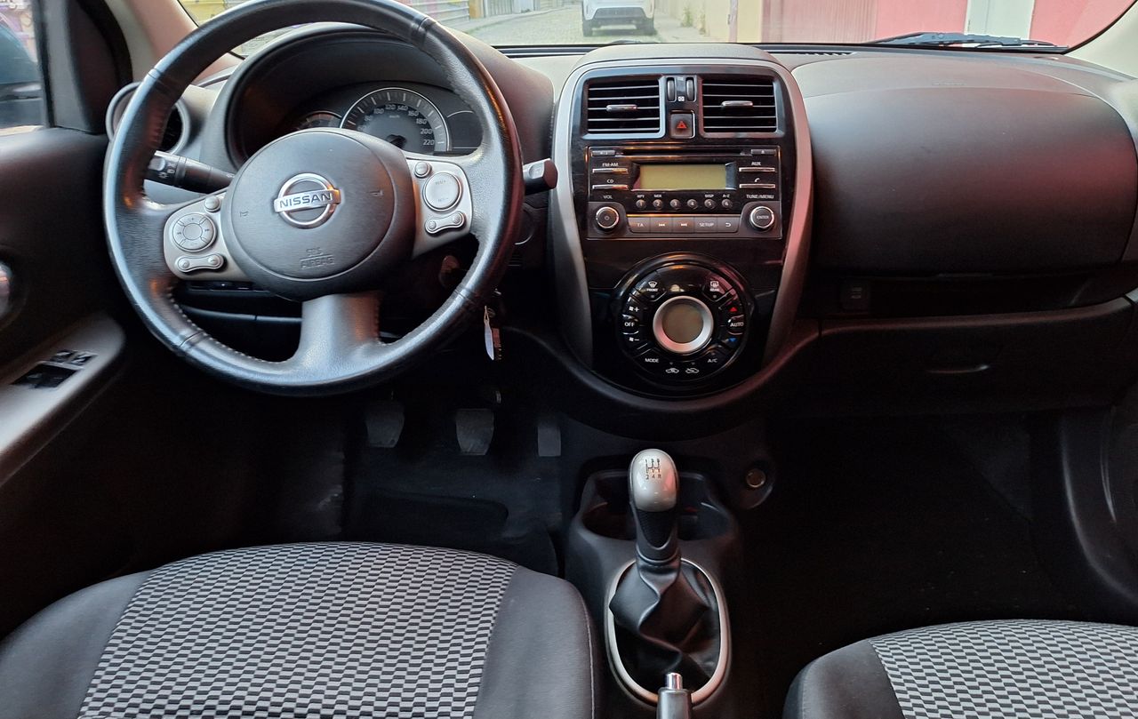 Foto Nissan Micra 9