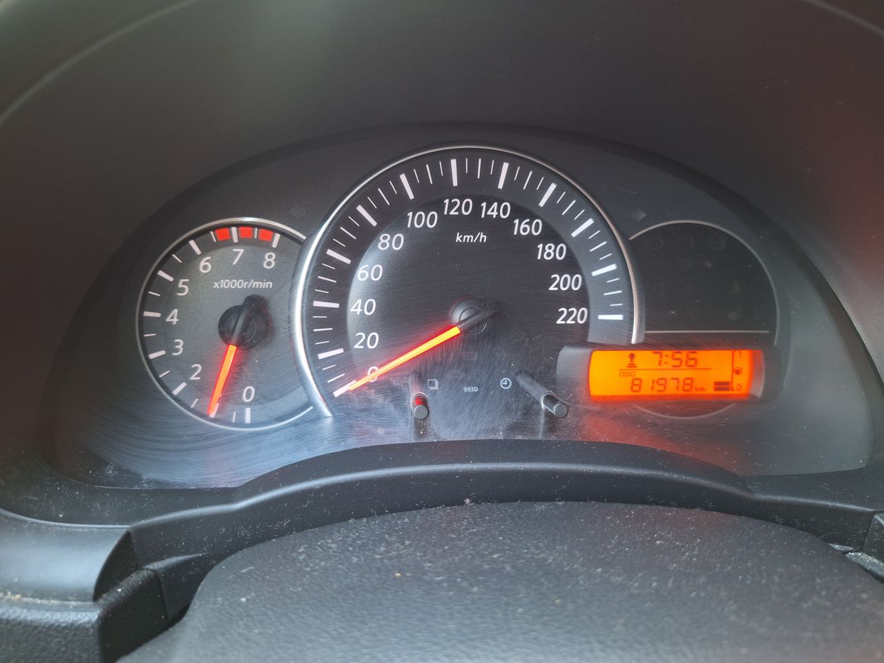 Foto Nissan Micra 12
