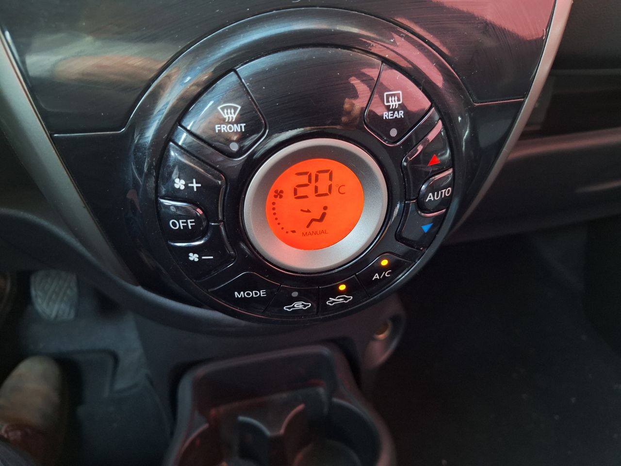 Foto Nissan Micra 13