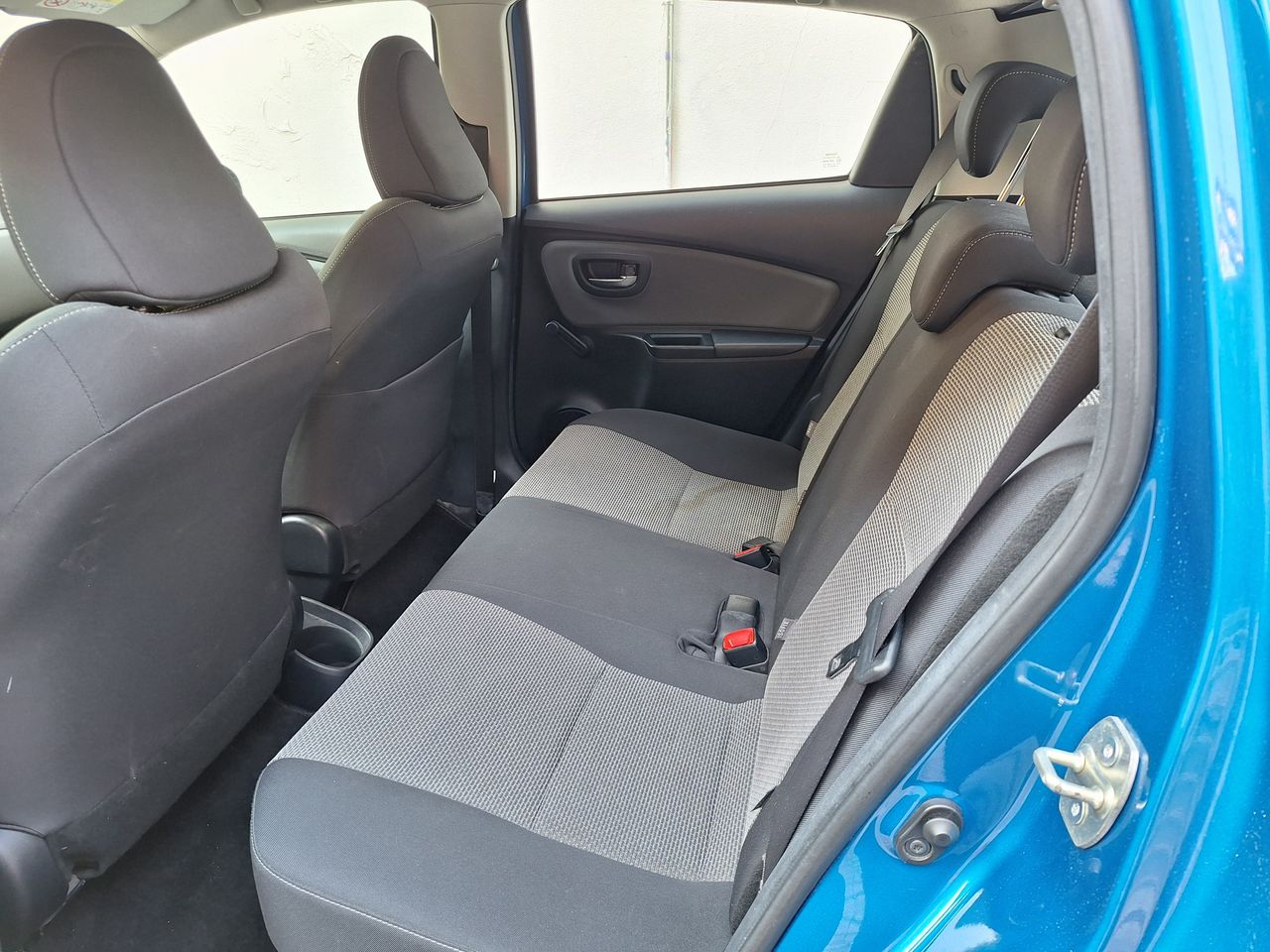 Foto Toyota Yaris 11