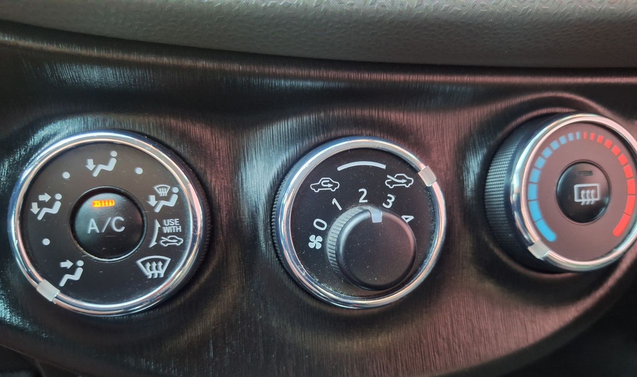 Foto Toyota Yaris 11