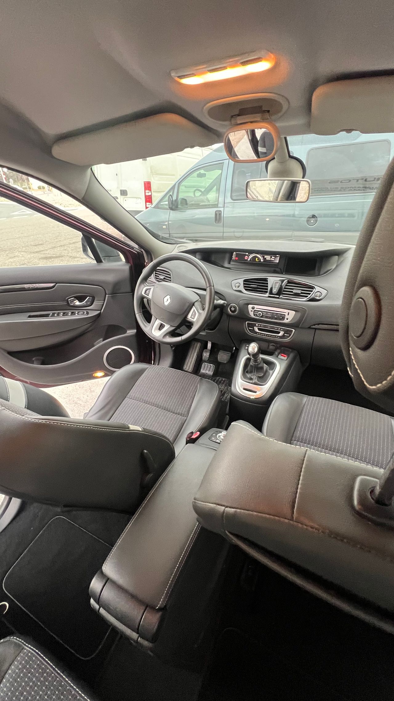 Foto Renault Scénic 9