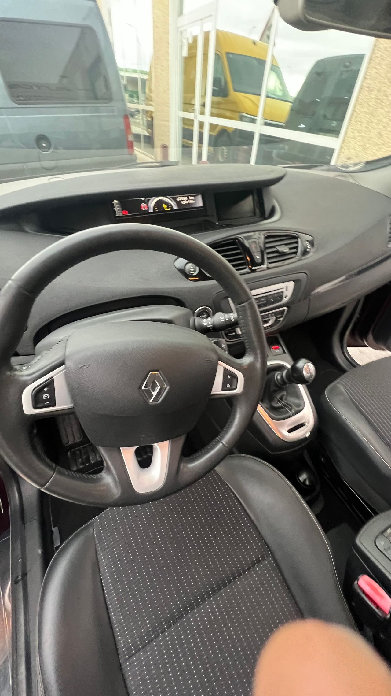 Foto Renault Scénic 16