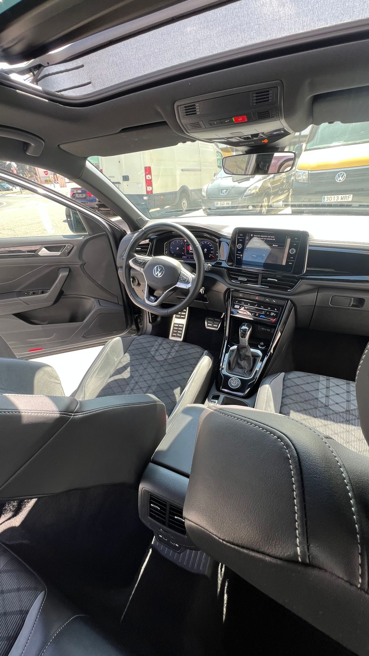 Foto Volkswagen T-Roc 10