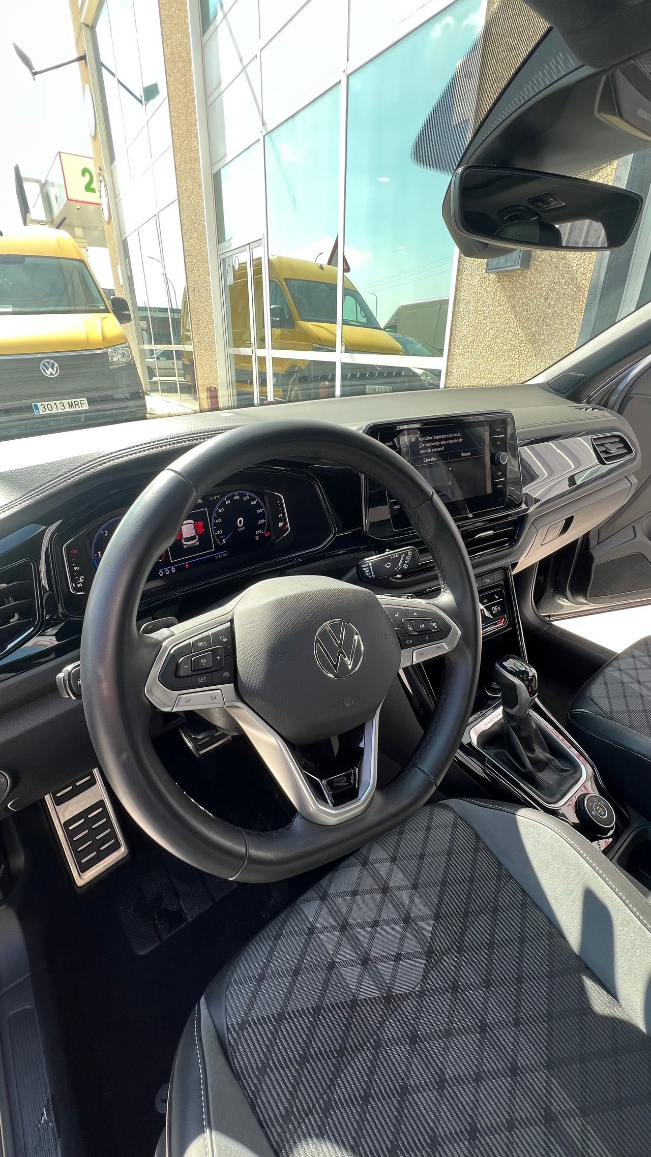 Foto Volkswagen T-Roc 16