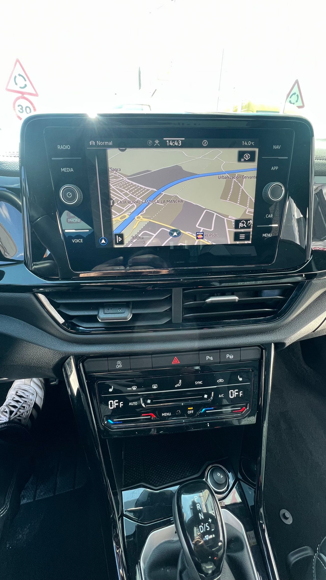 Foto Volkswagen T-Roc 21