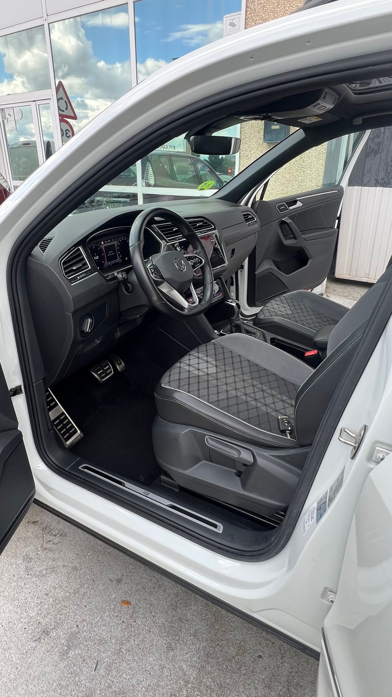Foto Volkswagen Tiguan 16