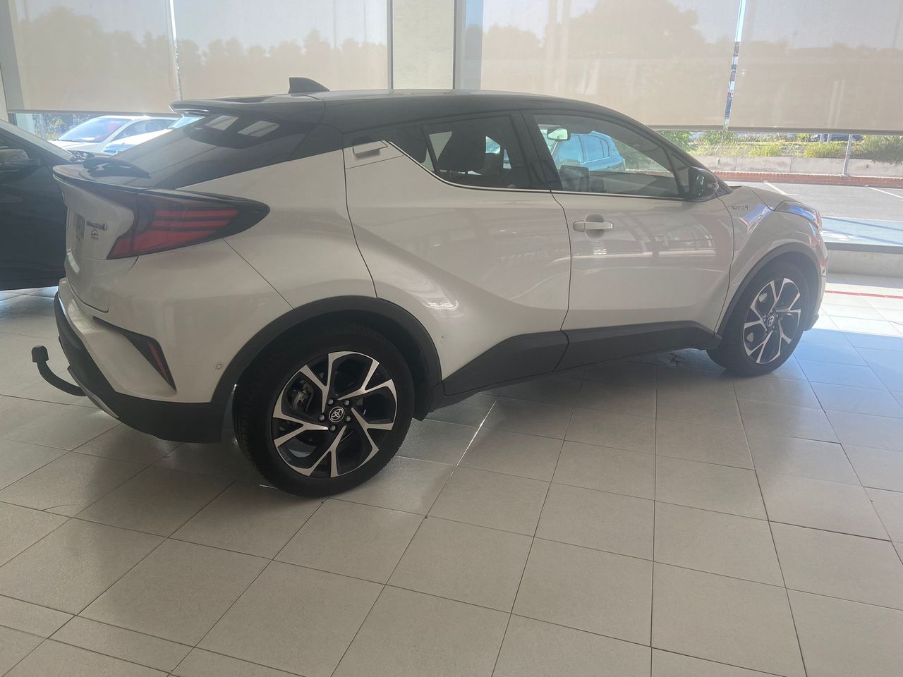 Foto Toyota C-HR 3