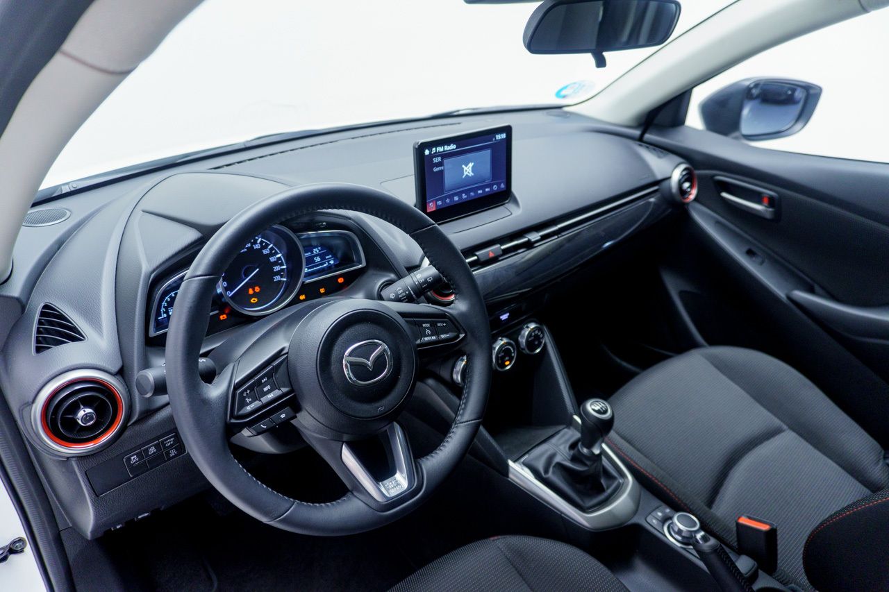 Foto Mazda Mazda2 7