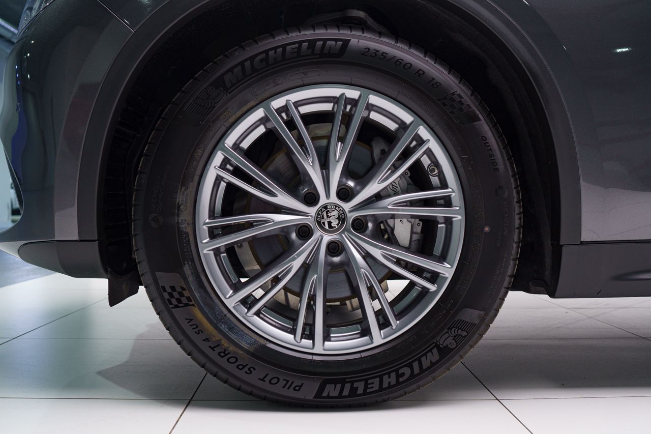 Foto Alfa Romeo Stelvio 15