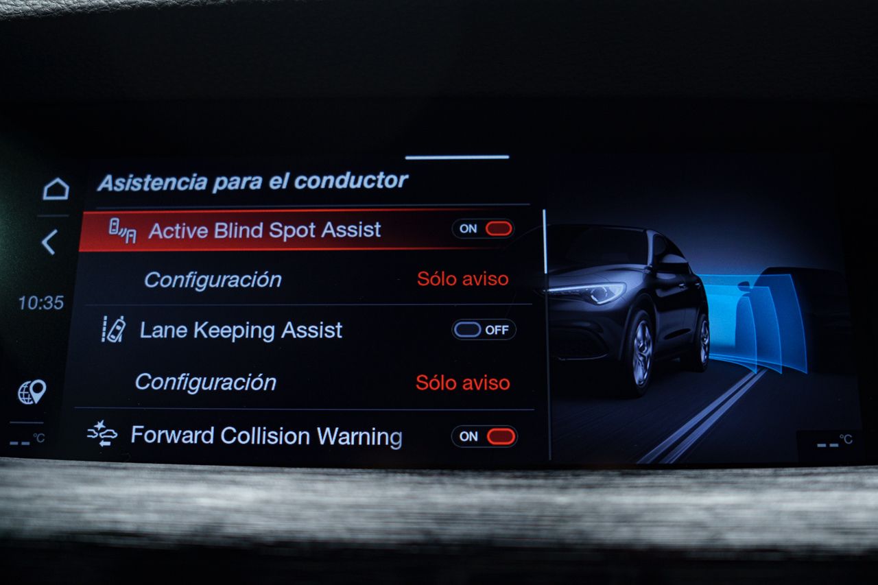 Foto Alfa Romeo Stelvio 29
