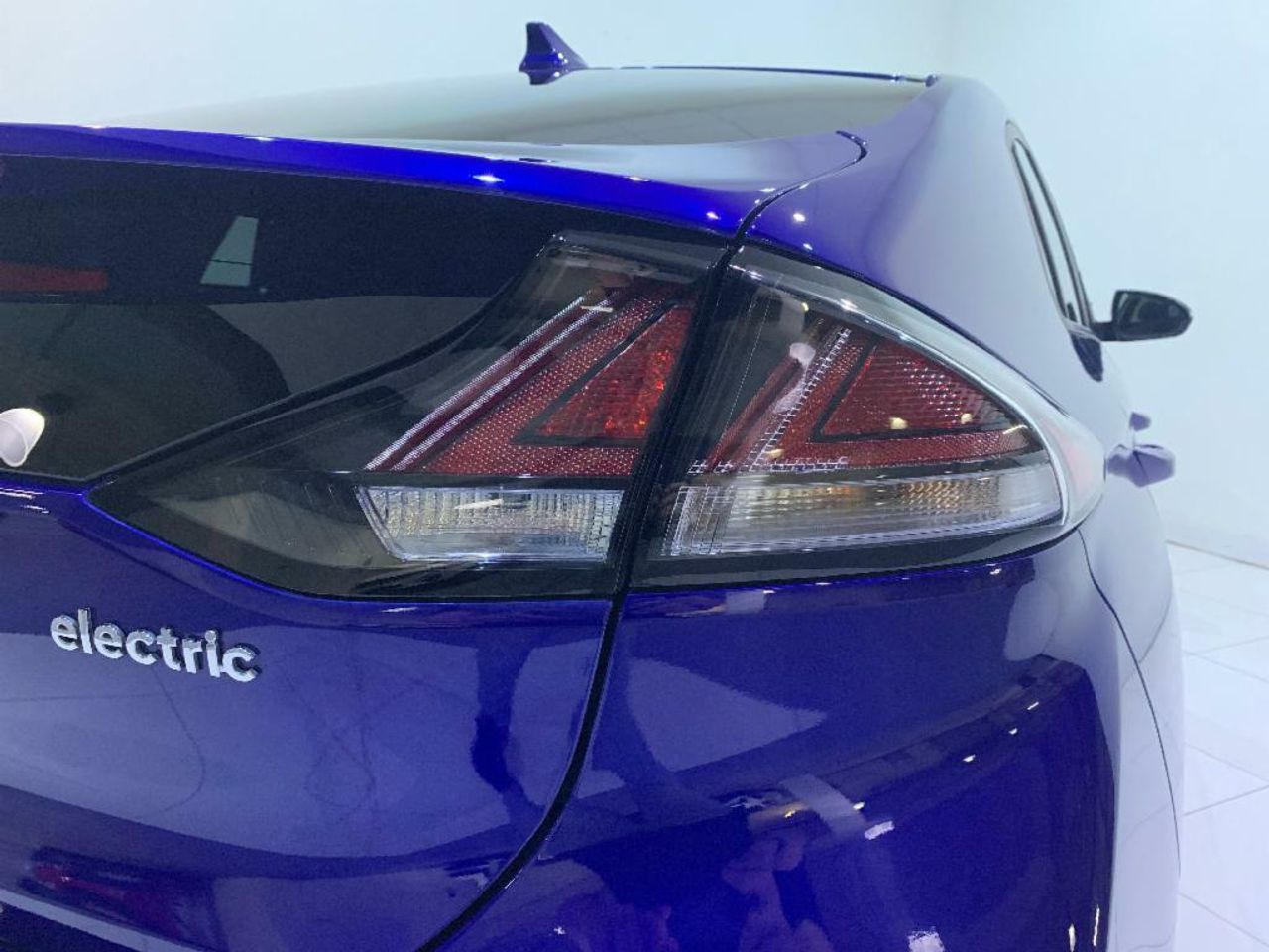 Foto Hyundai IONIQ 28
