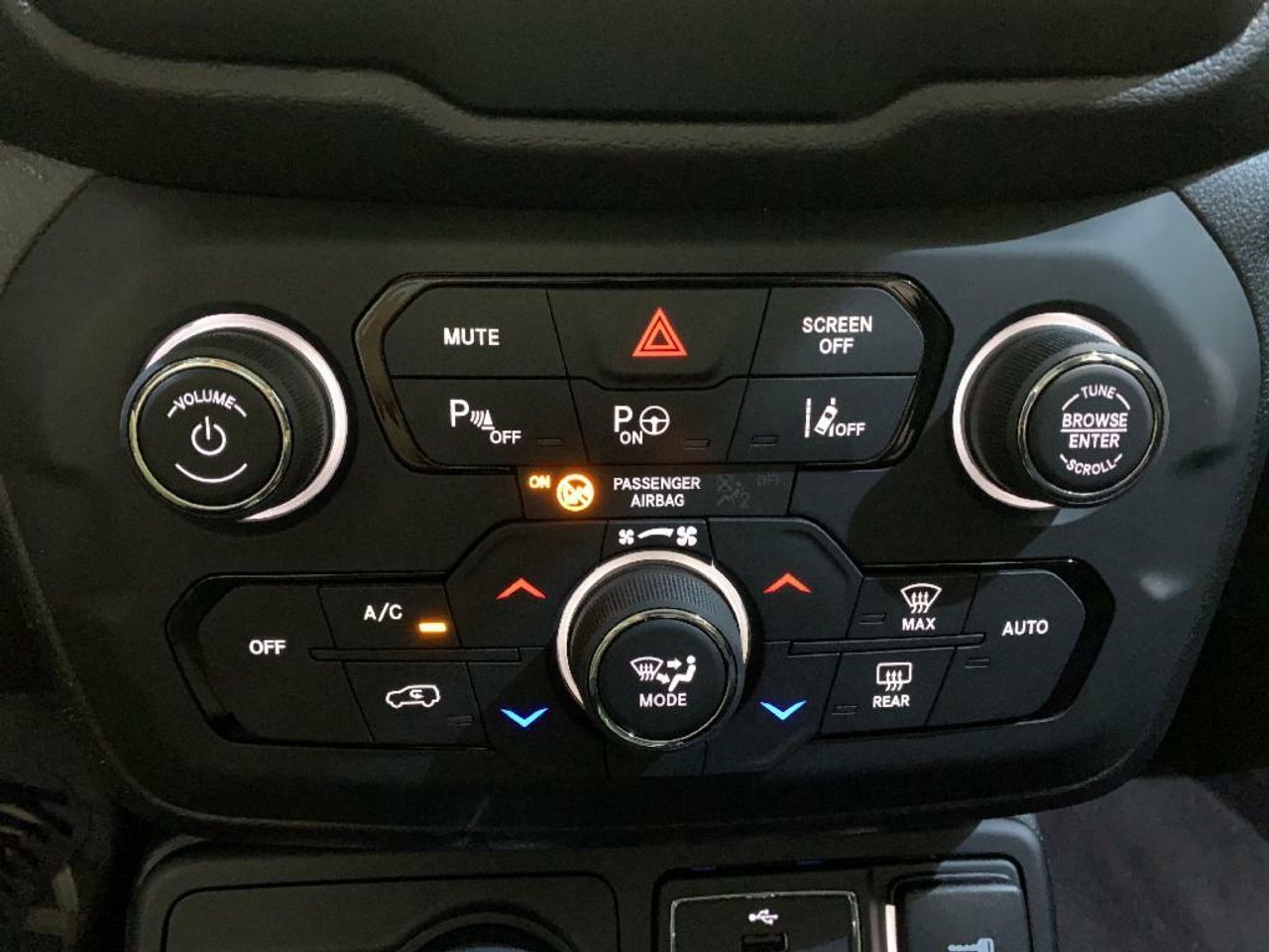 Foto Jeep Renegade 18