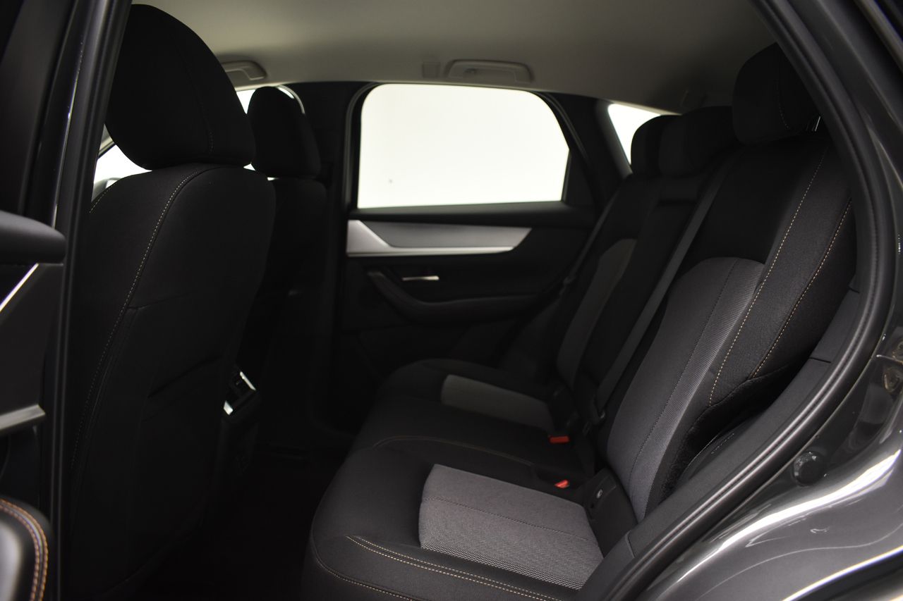 Foto Mazda CX-60 8