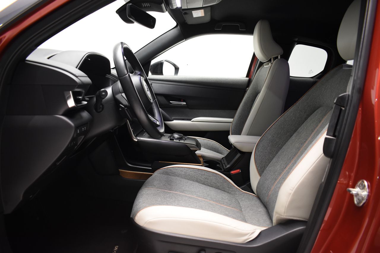 Foto Mazda MX-30 16