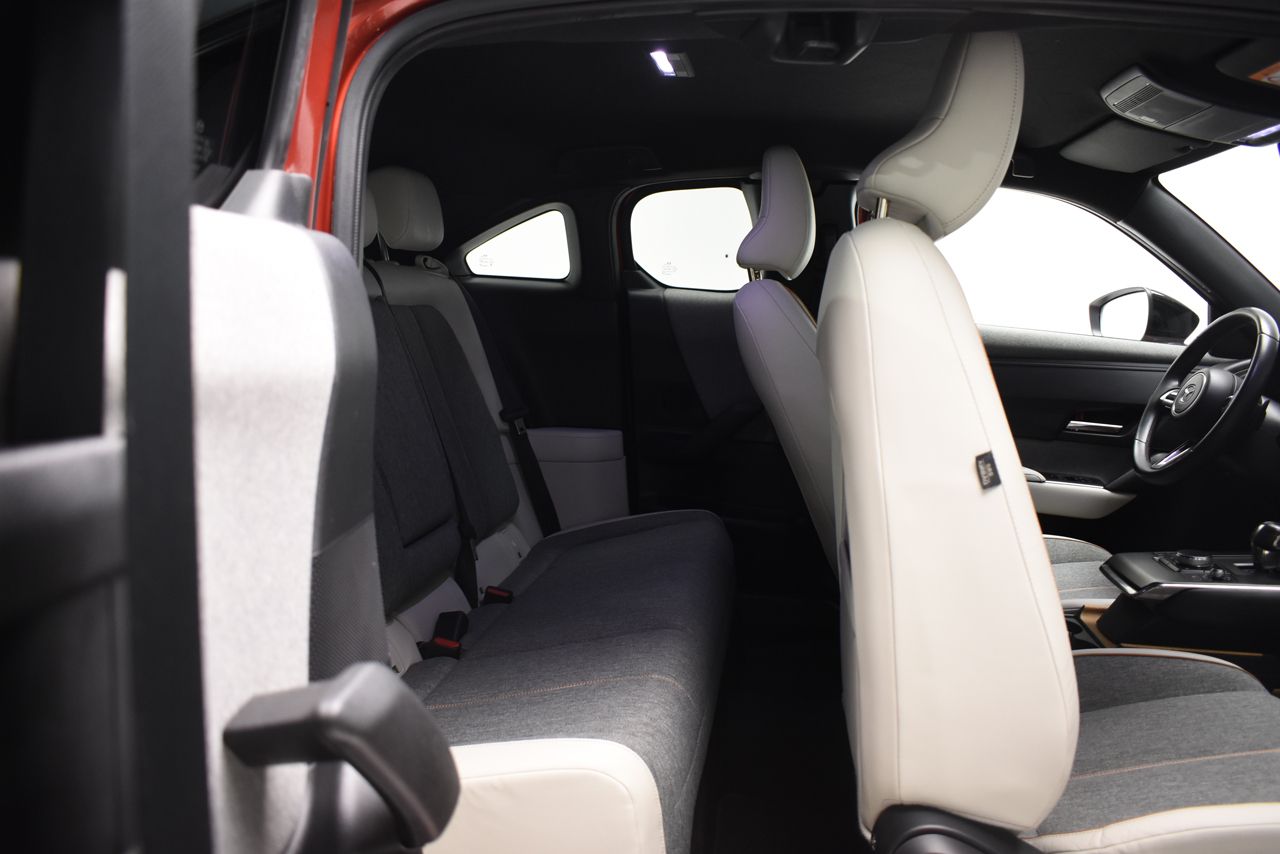 Foto Mazda MX-30 18
