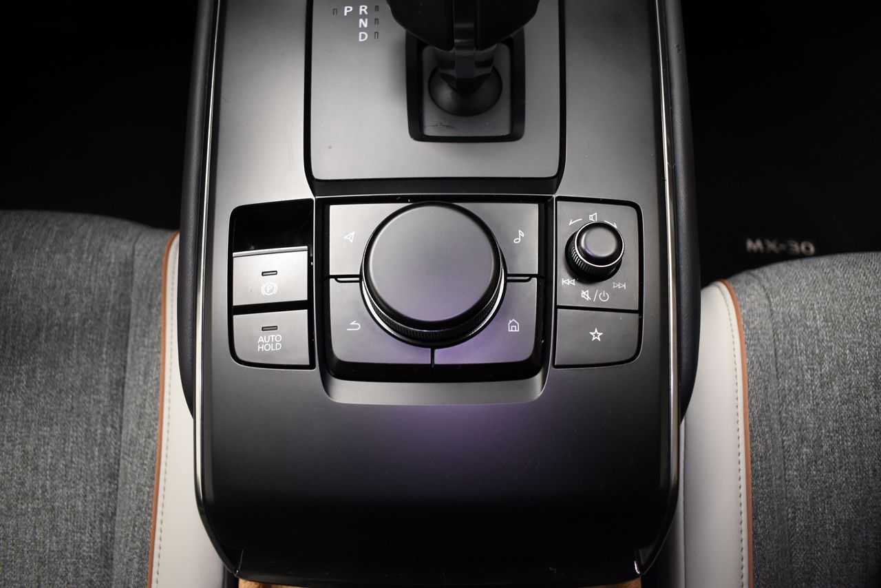 Foto Mazda MX-30 25